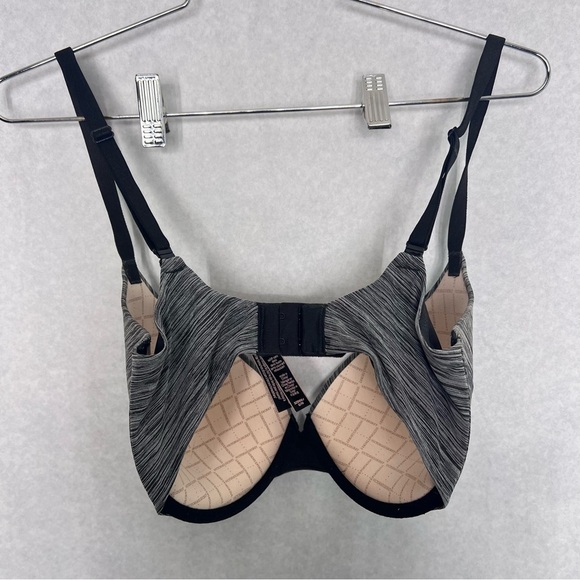 Victoria’s Secret uplift semi Demi bra 32DDD - Picture 3 of 6